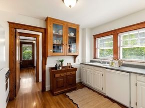 8 Berkeley Street, Reading MA 01867