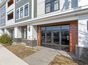 395 Alewife Brook Parkway 3H, Somerville MA 02144