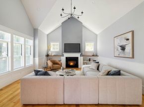 19 Cottage St, Lexington MA 02420