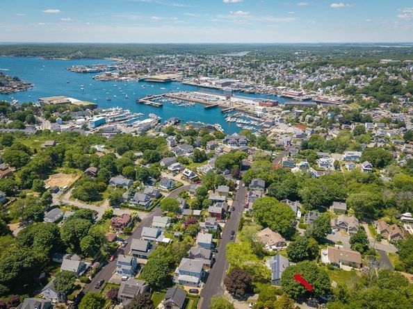 18 Traverse Street, Gloucester MA 01930