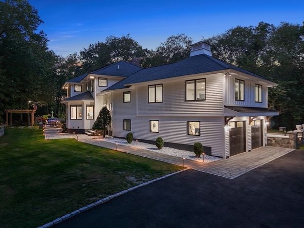 169 Scotland Rd, Newbury MA 01951
