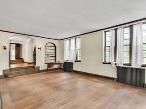 128 Dudley St, Brookline MA 02445