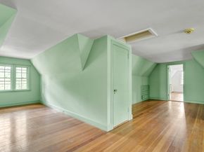 128 Dudley St, Brookline MA 02445