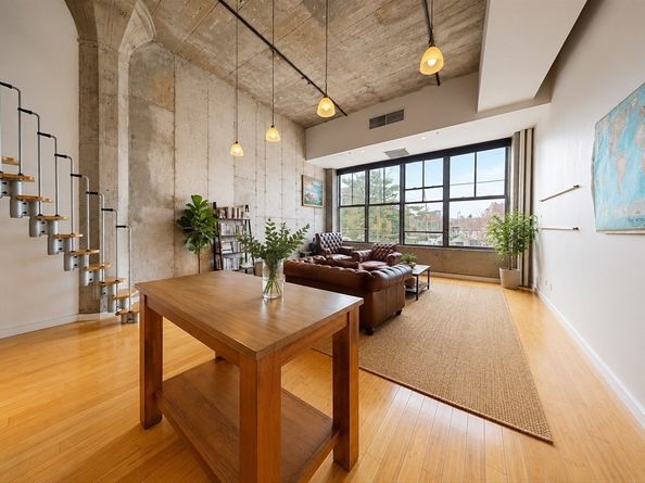 156 Porter St 112, Boston MA 02128