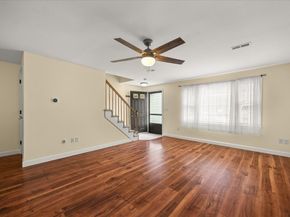 728 Auburn St H3, Whitman MA 02382