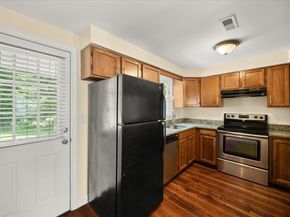 728 Auburn St H3, Whitman MA 02382