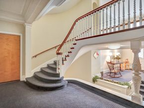 1401 Great Pond Rd 6, North Andover MA 01845