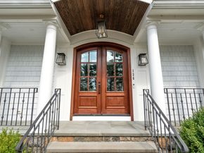 136 Beaumont Ave, Newton MA 02460