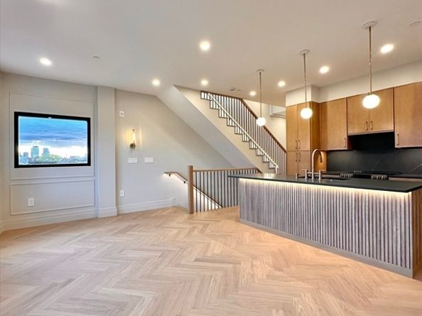 219 Saratoga Street 3, Boston MA 02128