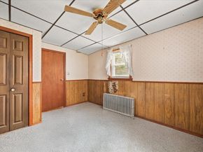 1 Emond Ave, Kingston MA 02364