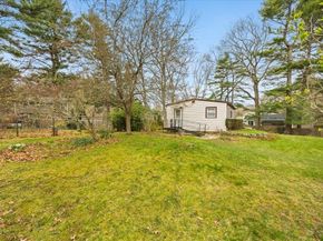 1 Emond Ave, Kingston MA 02364