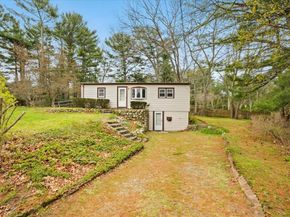 1 Emond Ave, Kingston MA 02364