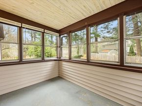 1 Emond Ave, Kingston MA 02364