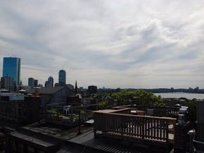 3 Goodwin Pl B, Boston MA 02114