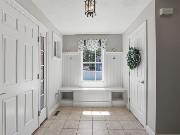 51 Three Rivers Dr, Kingston MA 02364