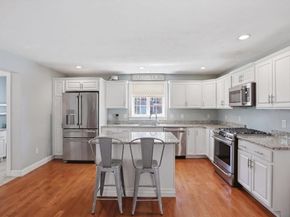 51 Three Rivers Dr, Kingston MA 02364