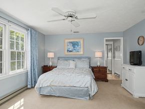 4 Newell Dr, Medfield MA 02052