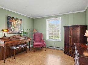 4 Newell Dr, Medfield MA 02052