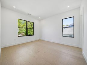 28 Chandler Pl, Newton MA 02464