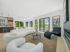 28 Chandler Pl, Newton MA 02464