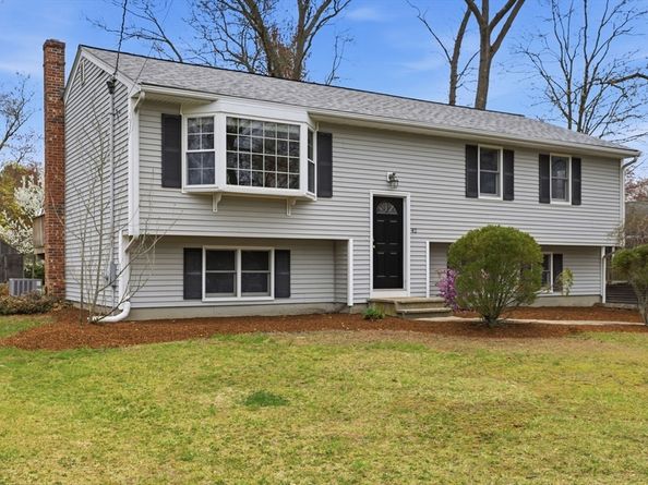 42 Bayberry Rd, Abington MA 02351