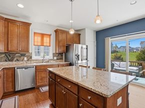 25 Spruce St 25, Hopkinton MA 01748