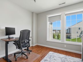 25 Spruce St 25, Hopkinton MA 01748