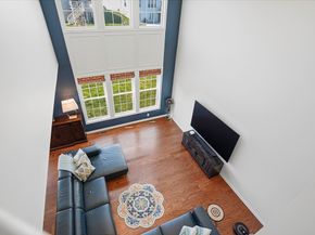 25 Spruce St 25, Hopkinton MA 01748