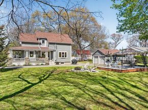 4 Lakeside Drive, Framingham MA 01702