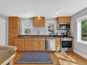 4 Lakeside Drive, Framingham MA 01702