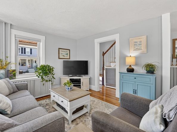 4 Lakeside Drive, Framingham MA 01702