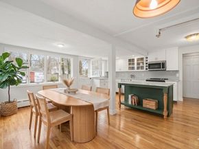 25 Lakeview Ave, Holbrook MA 02343