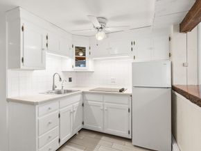 25 Lakeview Ave, Holbrook MA 02343