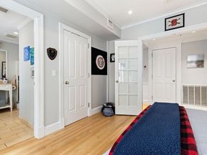 157 Newbury St 3, Boston MA 02116