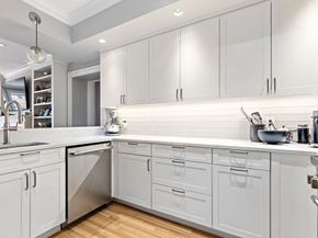 157 Newbury St 3, Boston MA 02116