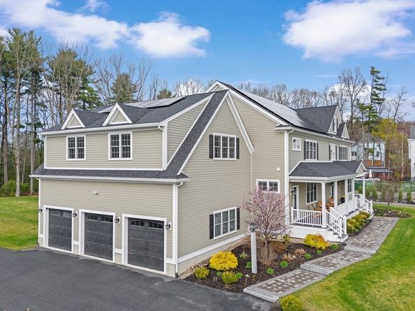 14 Charles St, North Reading MA 01864