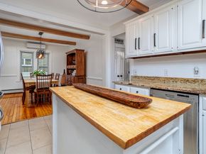 89 Boutelle St, Leominster MA 01453