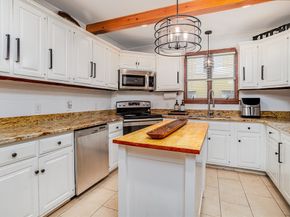 89 Boutelle St, Leominster MA 01453