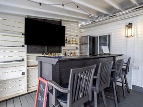 89 Boutelle St, Leominster MA 01453