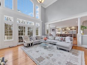4 Nipmuc Ln, Southborough MA 01772