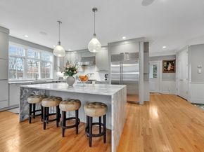 4 Nipmuc Ln, Southborough MA 01772