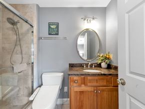 4 Nipmuc Ln, Southborough MA 01772