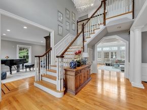 4 Nipmuc Ln, Southborough MA 01772