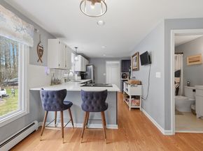 294 Stoneybrook Rd, Fitchburg MA 01420