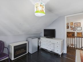 52 Summer St, Barre MA 01005