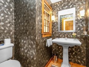 1 Stop River Rd, Norfolk MA 02056