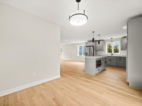 33 Glendale Ave, Brockton MA 02301