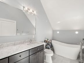 90 Columbia U90, Brookline MA 02446