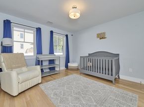 1096 Chestnut St 1096, Newton MA 02464