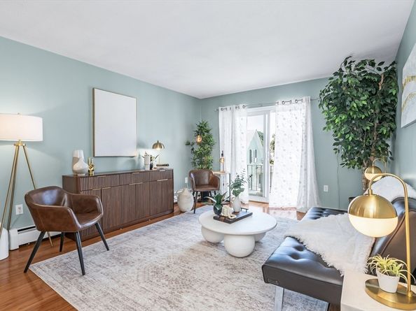 31 Symonds St 18, Salem MA 01970